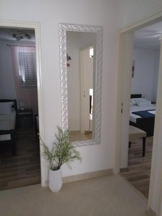 Lana Kastel Stari Apartment Kastela