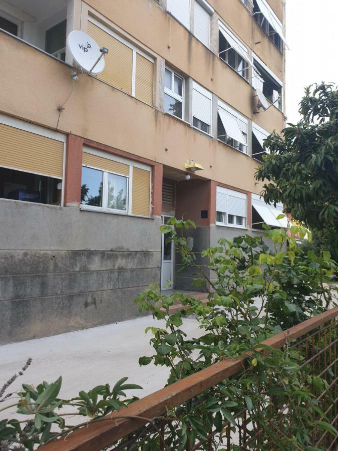 Lana Kastel Stari Apartment Kastela